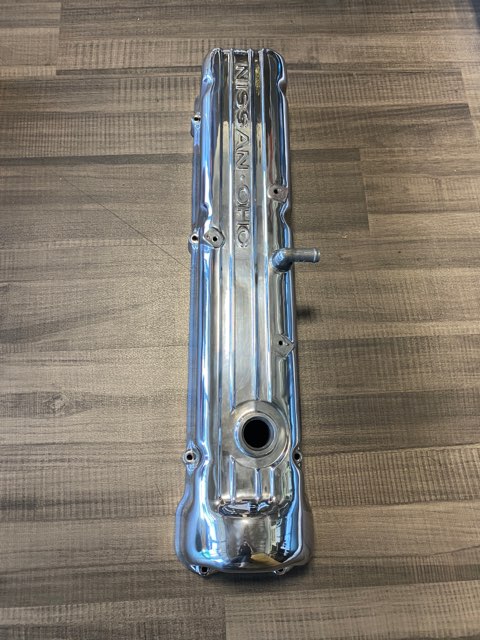 Valve Cover Polish Service 1970-83 (240Z / 260Z / 280Z / 280ZX) 1968-73 (510) 1965-72 (520 / 521) 1972-79 (620) 1980-86 (720)