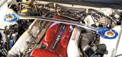 Front Strut Bar 1995-98 (Skyline R33)