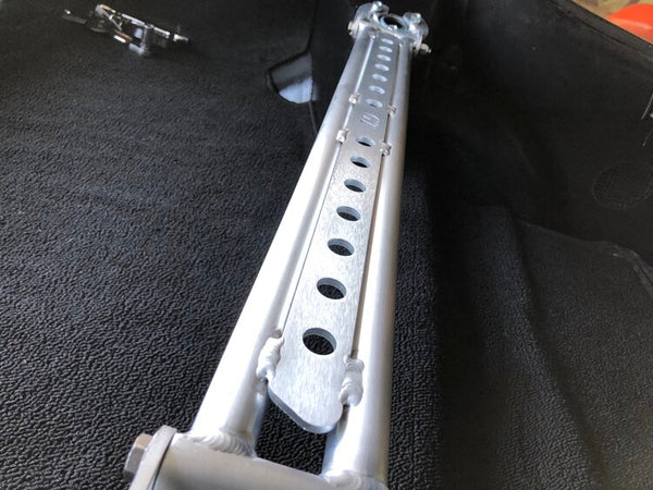 Rear Strut Bar 1970-78 (240Z / 260Z / 280Z)