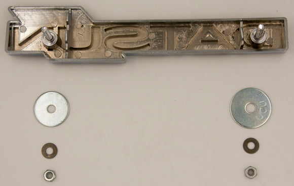 Reproduction Grill Emblem 1970-73 (510)