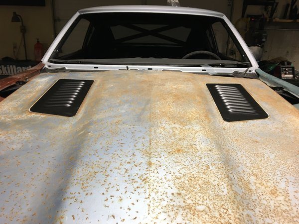 Louvered 280Z Hood Vents