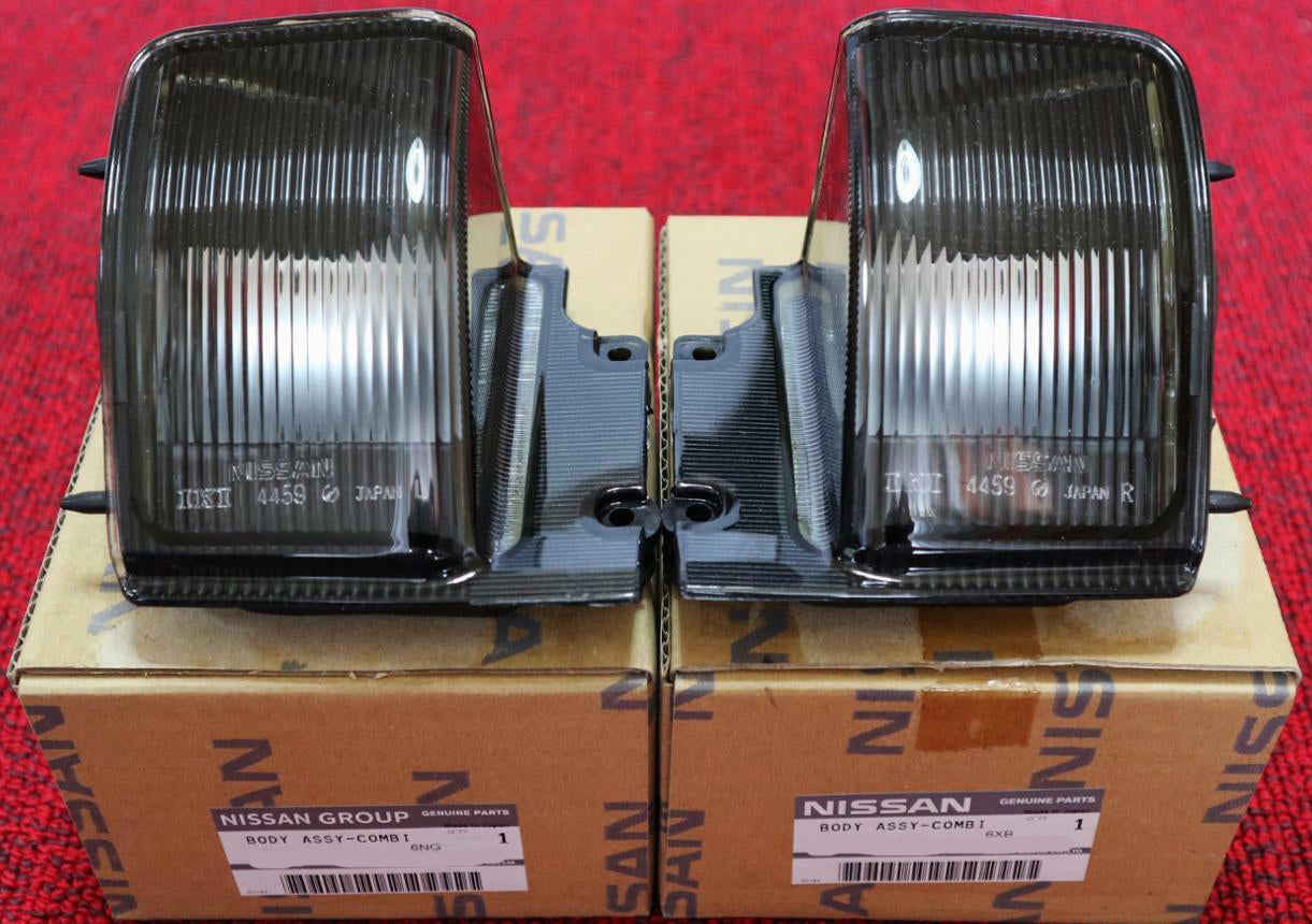 Skyline R32 Reverse Light OEM Reverse Lamp Housing 1989-94 (Skyline R32) | Datsun Garage